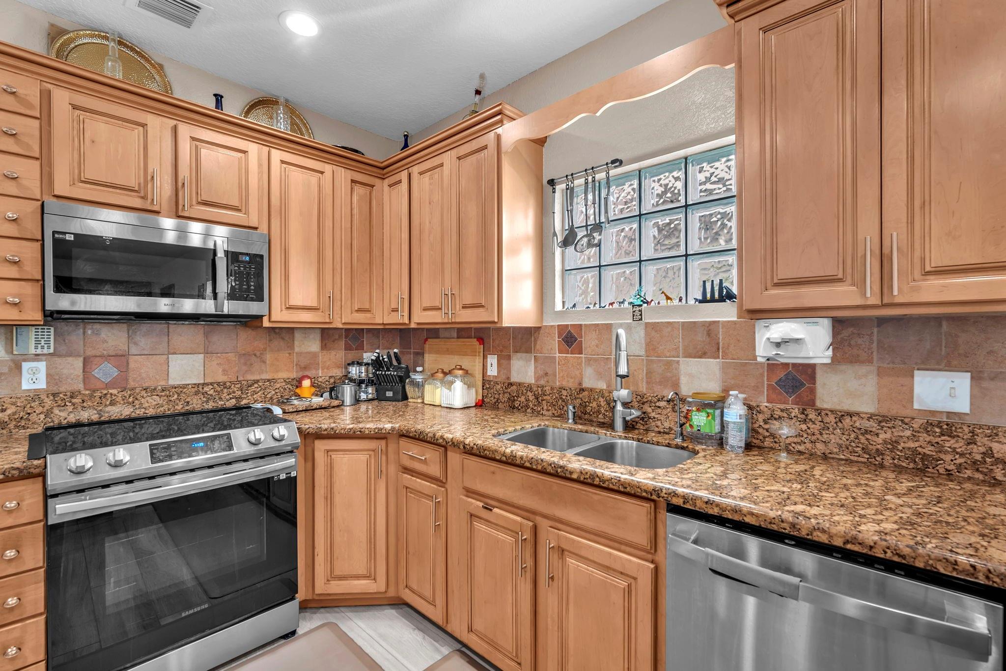 3471 NW 112th Avenue, Coral Springs, FL 33065