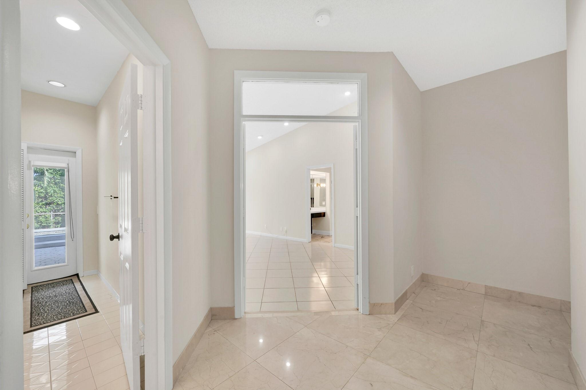 645 NW 102nd Avenue, Coral Springs, FL 33071