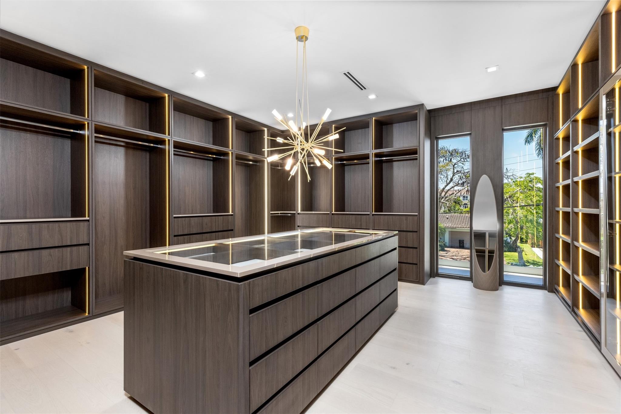 2733 NE 16th Street, Fort Lauderdale, FL 33304