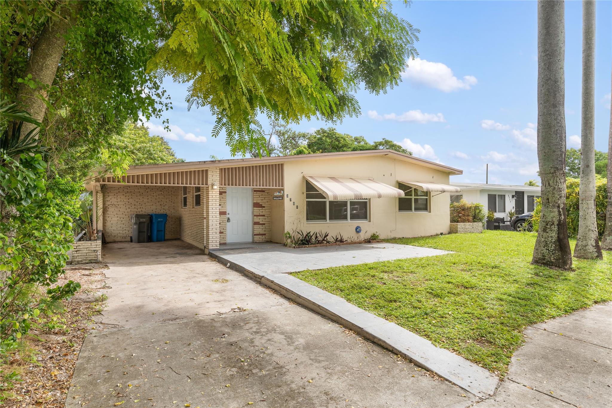 Photo for 3701 SW 43rd Avenue, West Park, FL 33023 - listing #FX-10531770 3701 SW 43rd Avenue, West Park, FL 33023
