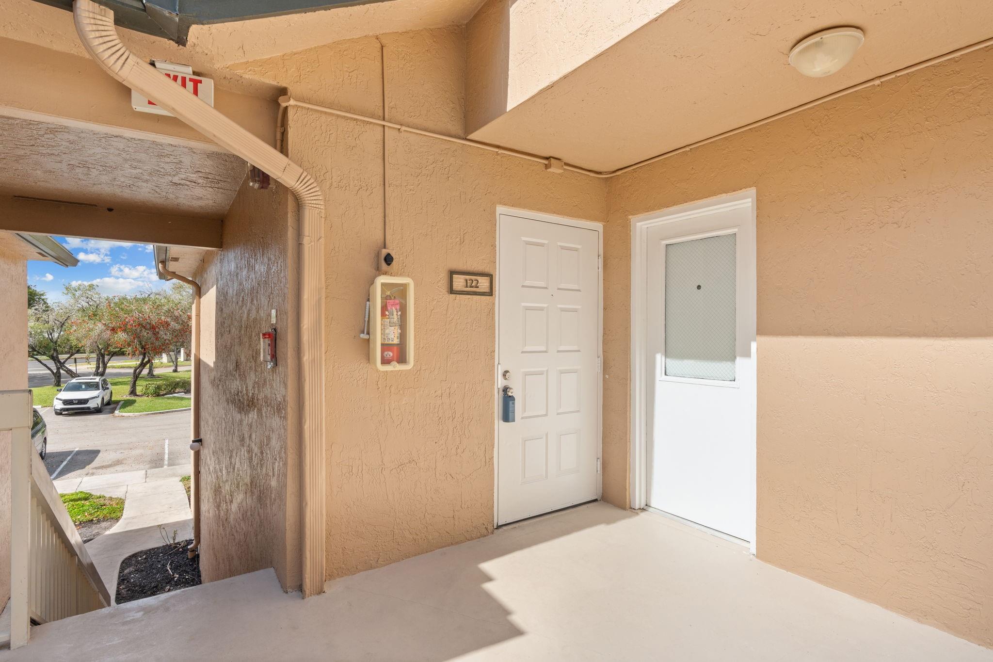 9977 Westview Drive 122, Coral Springs, FL 33076