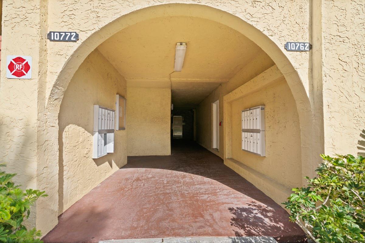 10762 La Placida Drive 7-107, Coral Springs, FL 33065