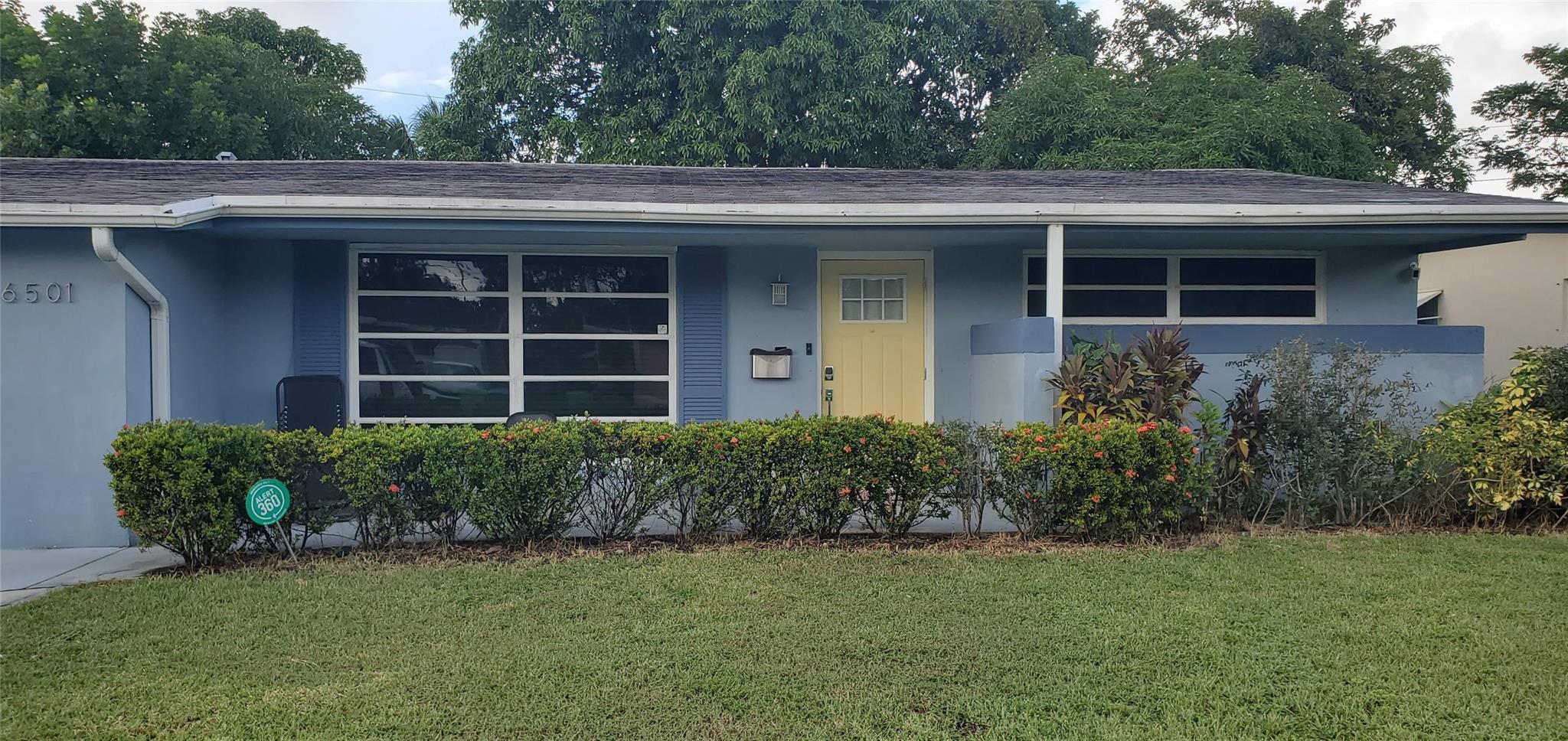 Photo for 6501 NW 24th Court, Sunrise, FL 33313 - listing #FX-10533550 6501 NW 24th Court, Sunrise, FL 33313