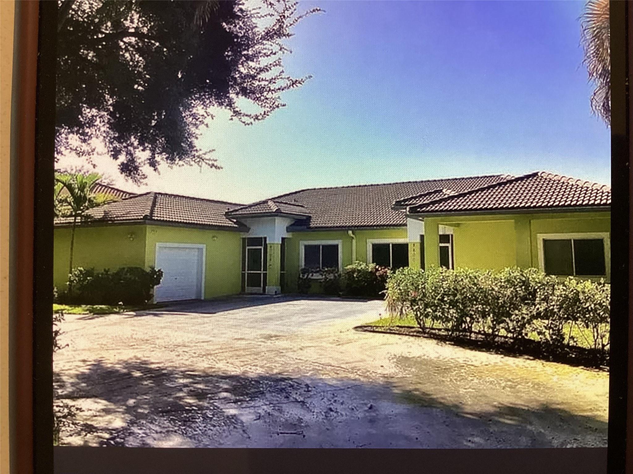 8798 NW 35th Street, Coral Springs, FL 33065