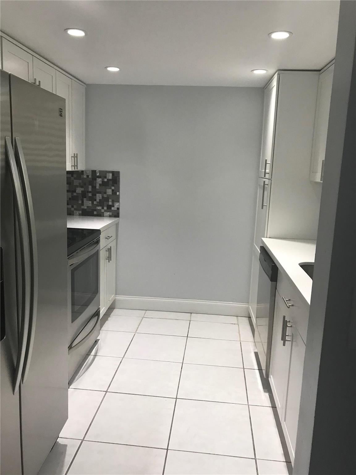 9576 SW 1st Court 9-F, Coral Springs, FL 33071