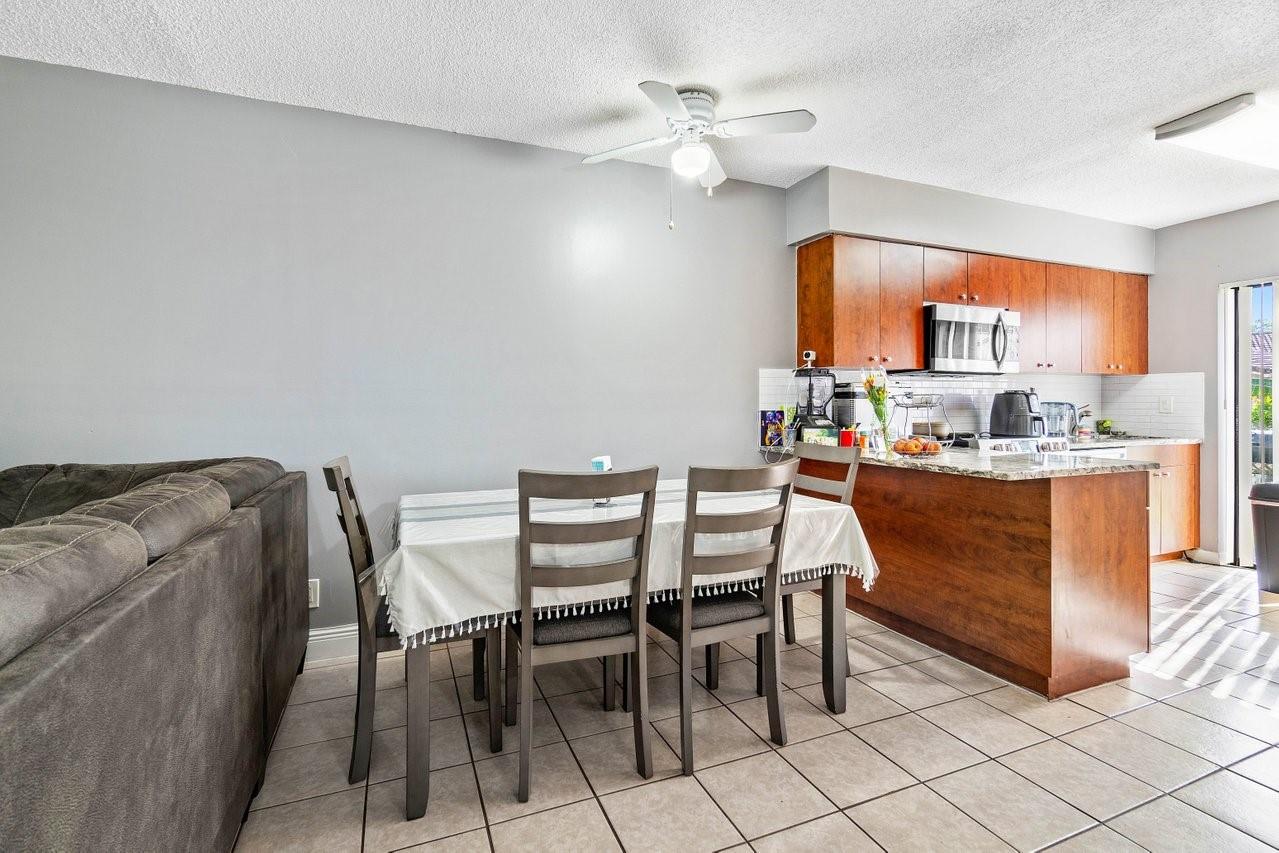 1831 NW 94th Avenue, Coral Springs, FL 33071