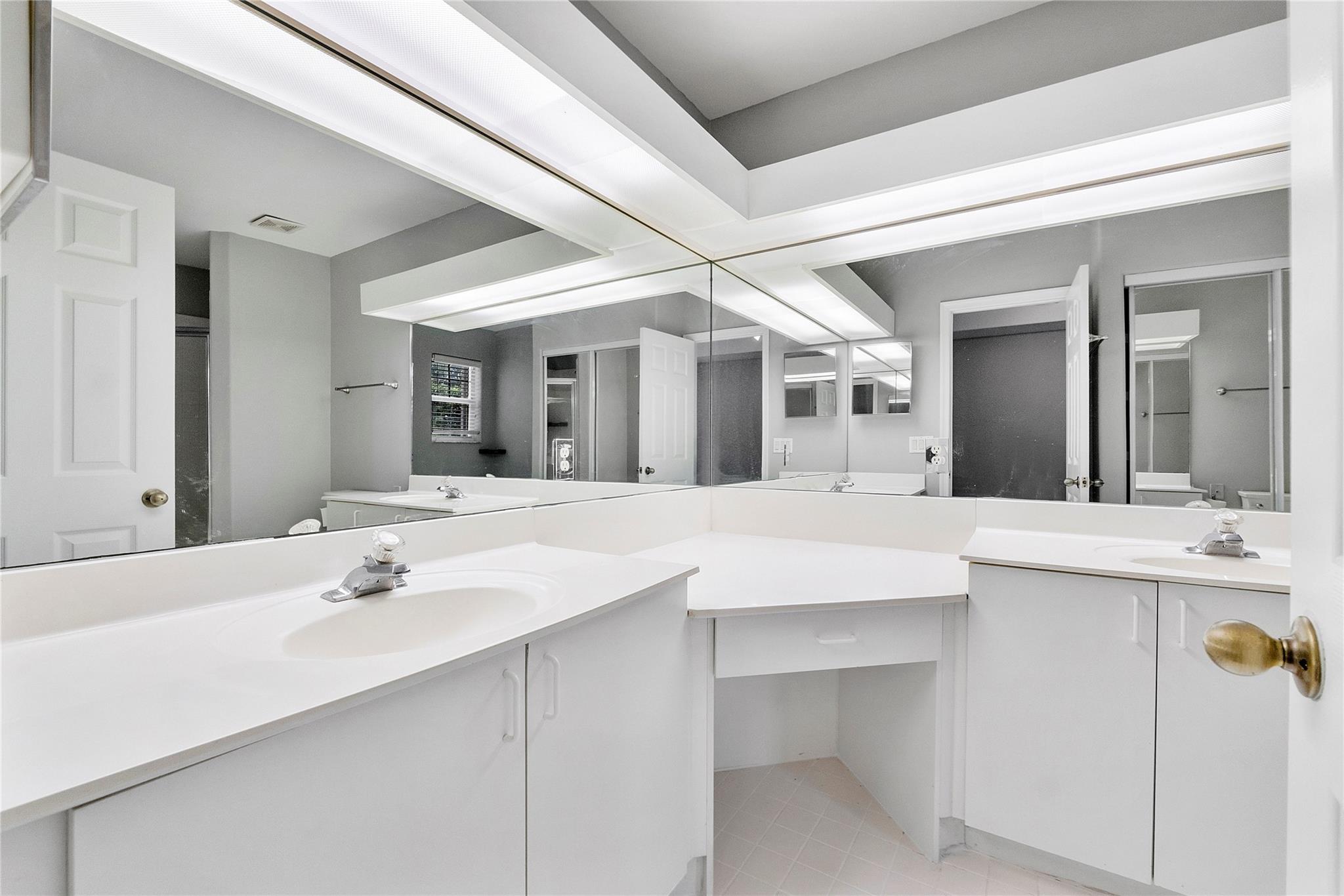 9664 Royal Palm Boulevard, Coral Springs, FL 33065