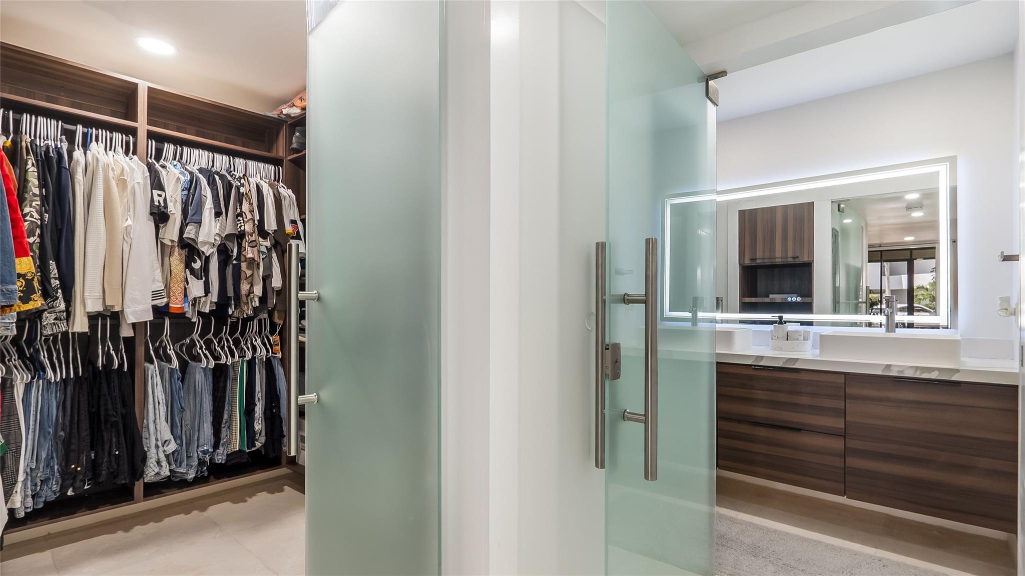 Photo for 1410 Sheridan Street, 7i, Hollywood, FL 33020 - Listing #FX-10526749 1410 Sheridan Street, 7i, Hollywood, FL 33020