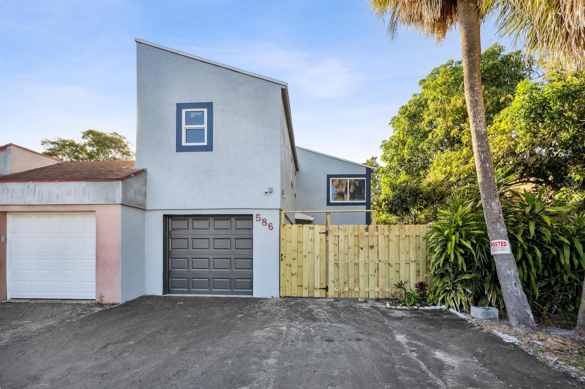 Photo for 586 NW 46th Avenue, Delray Beach, FL 33445 - listing #FX-10533639 586 NW 46th Avenue, Delray Beach, FL 33445