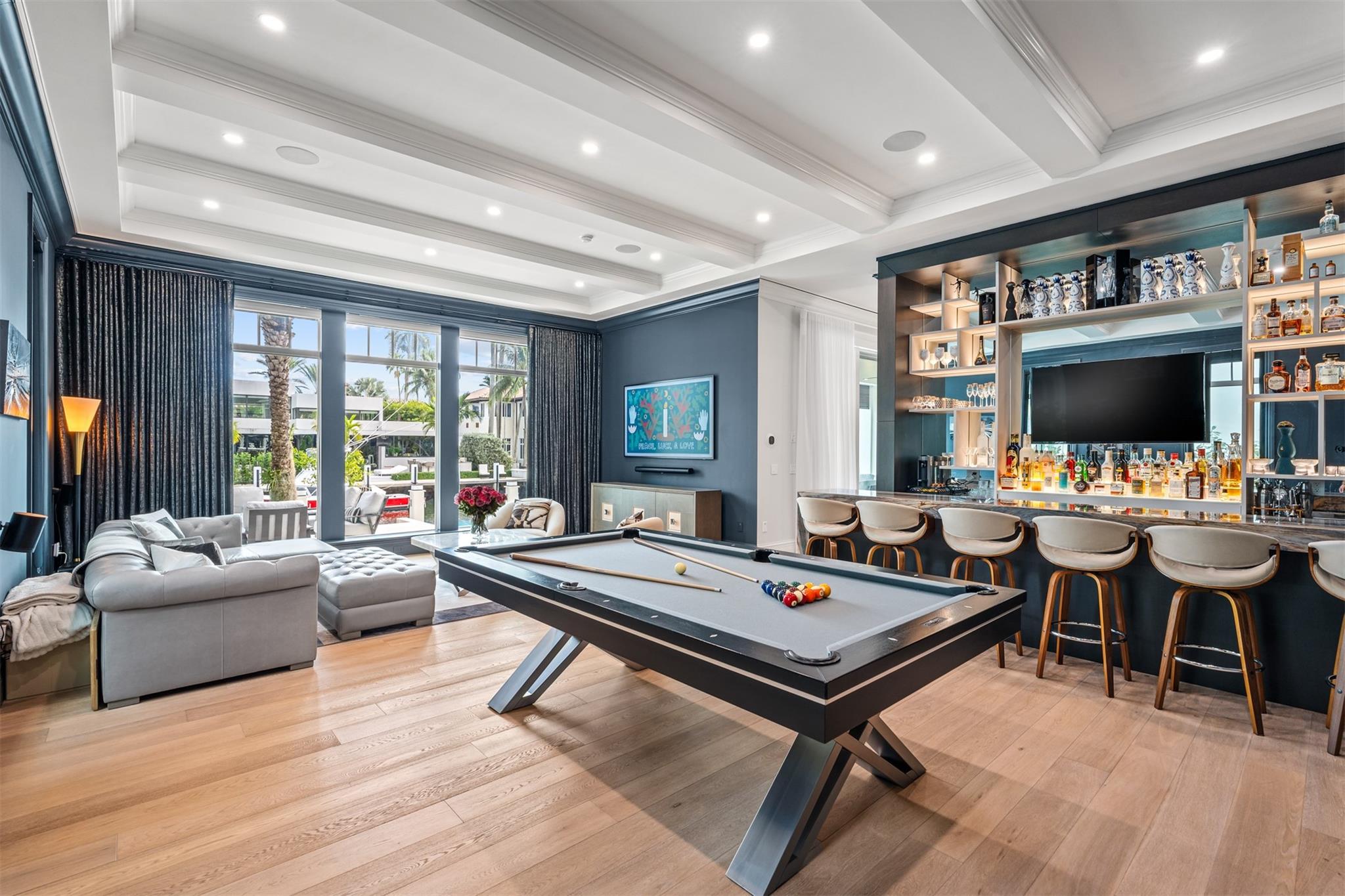 Luxury, illuminated bar. Perfect for a relaxing night in or entertaining.