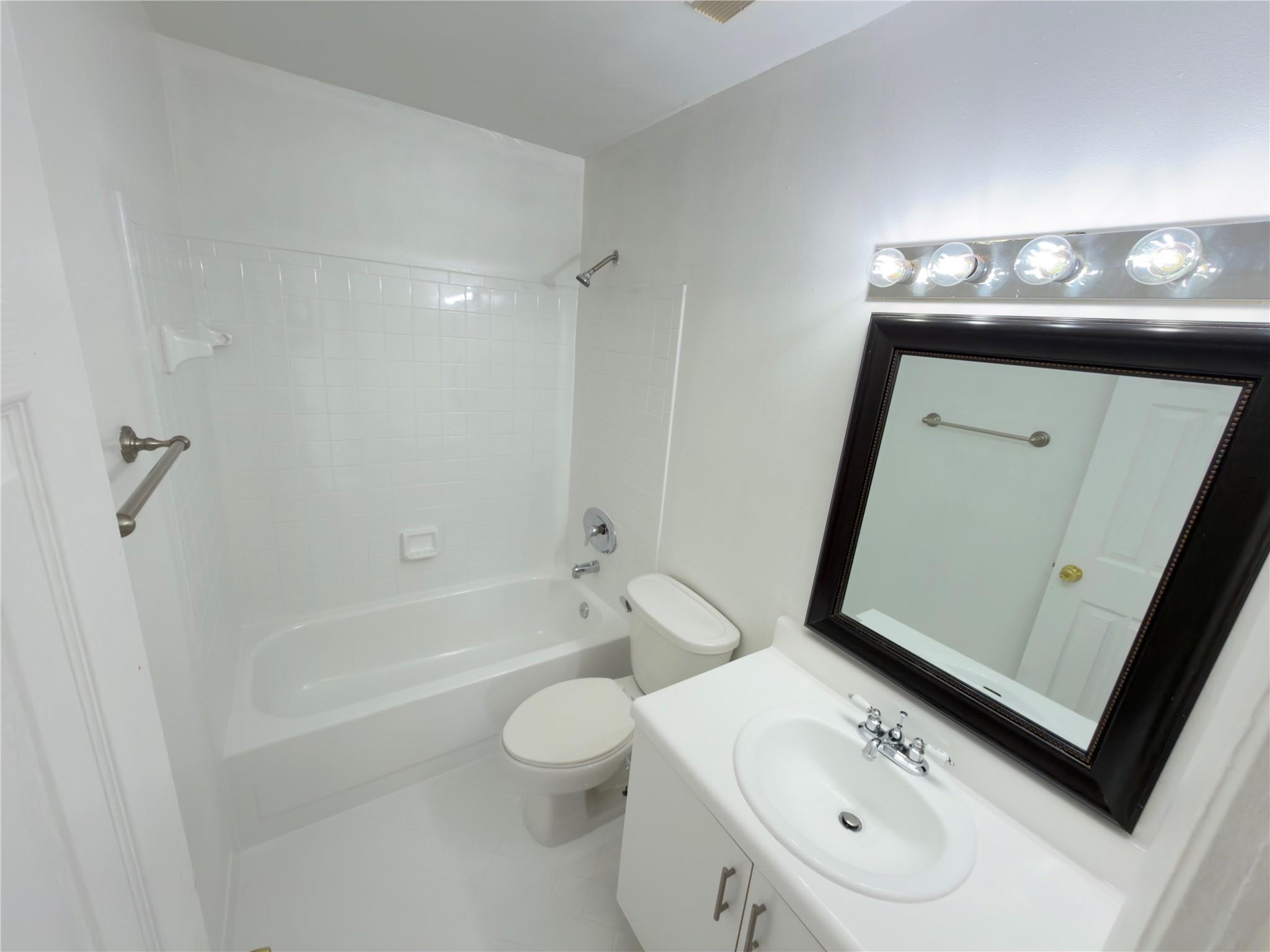 15675 SW 74th Circle Drive 14, Miami, FL 33193