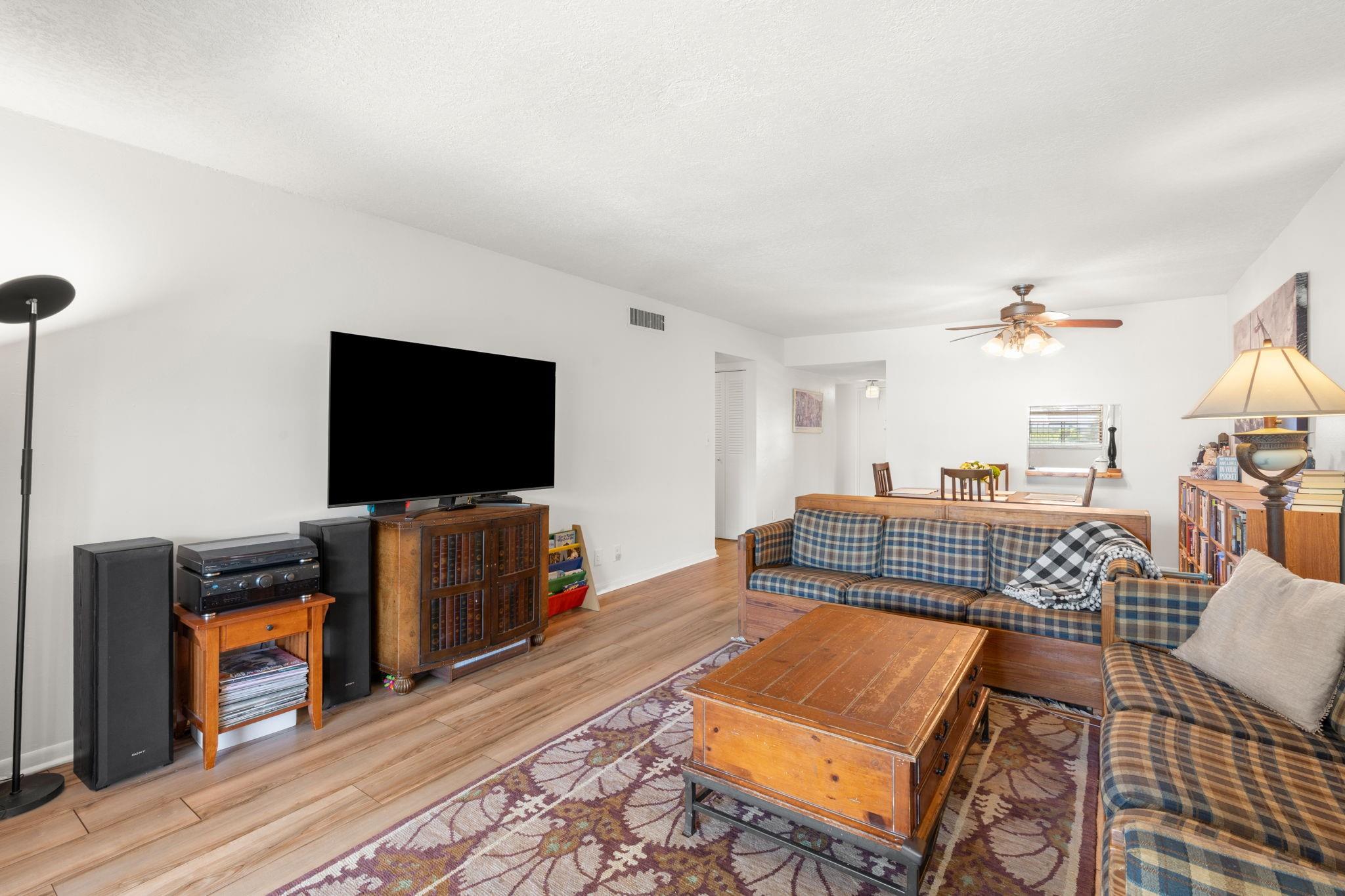 3000 Riverside Drive 302-1, Coral Springs, FL 33065