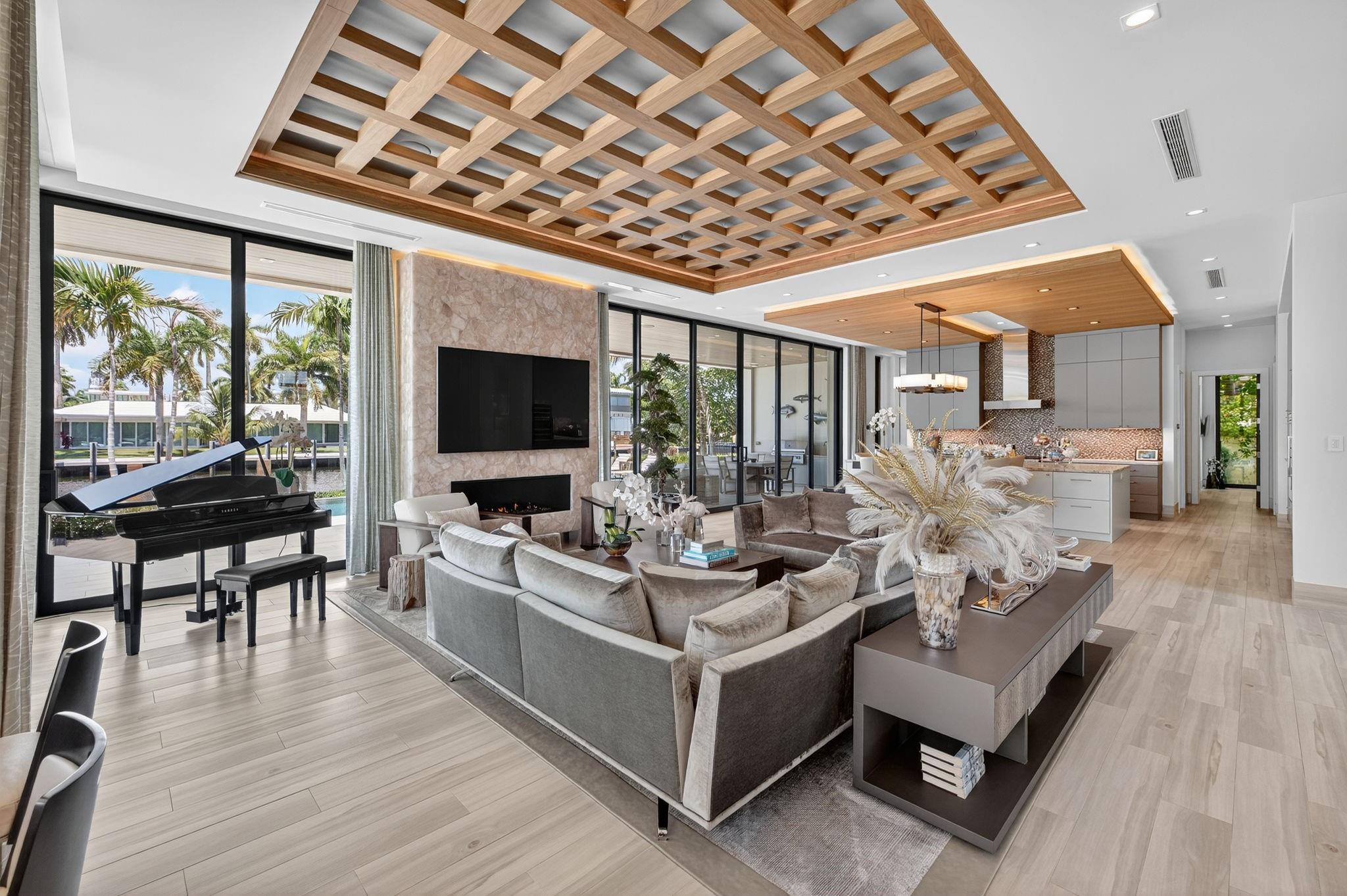 1 Royal Palm Drive, Fort Lauderdale, FL 33301