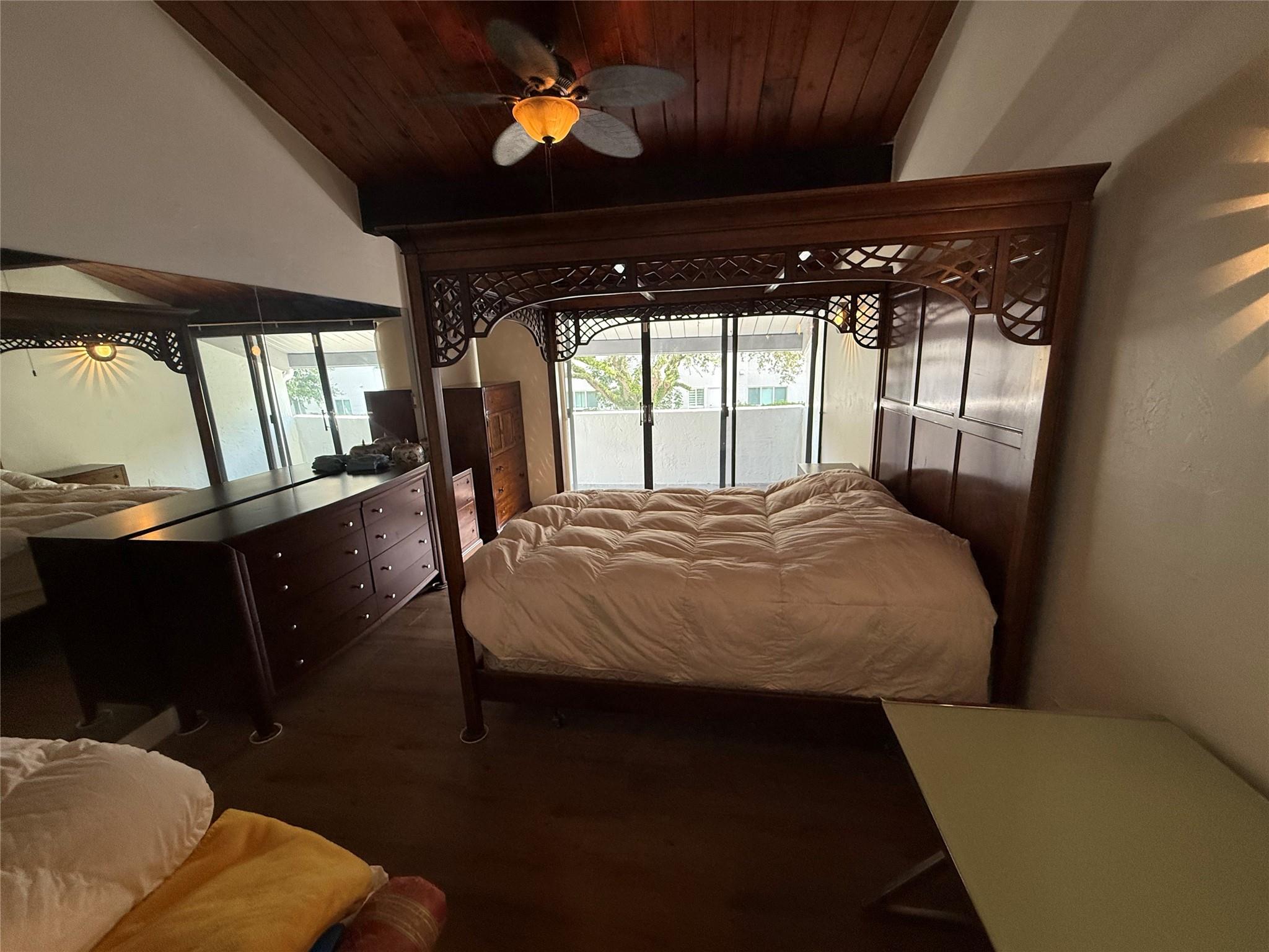 19428 NE 26th Avenue 103, Miami, FL 33180