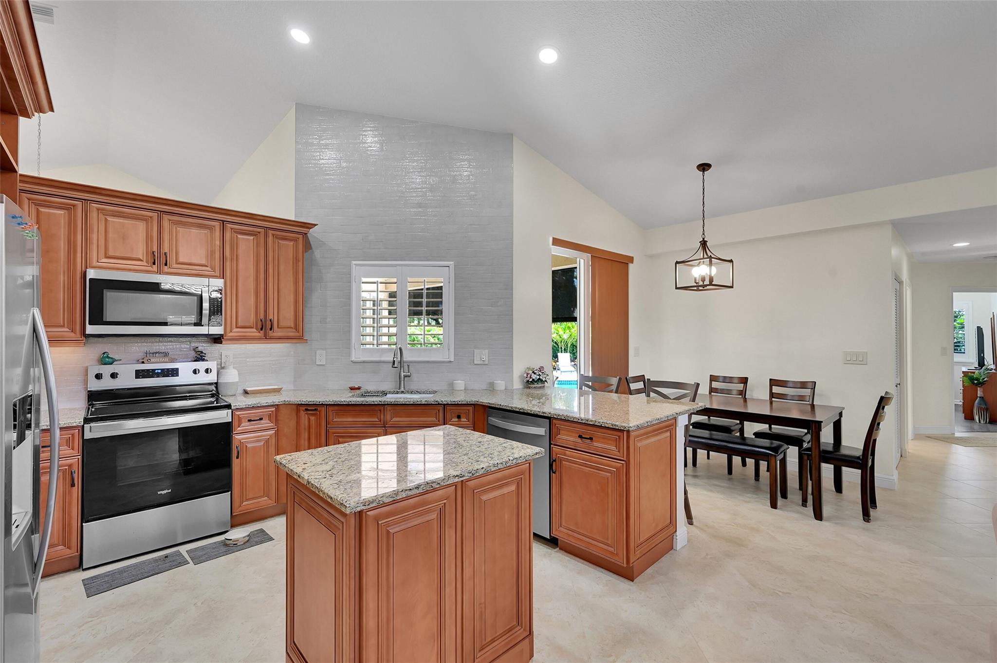 4910 NW 104th Avenue, Coral Springs, FL 33076