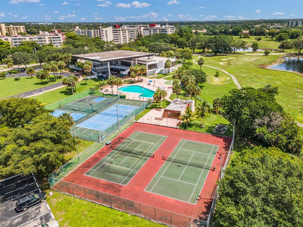 Photo for 3650 Environ Boulevard, 310, Lauderhill, FL 33319 - Listing #FX-10428303 3650 Environ Boulevard, 310, Lauderhill, FL 33319