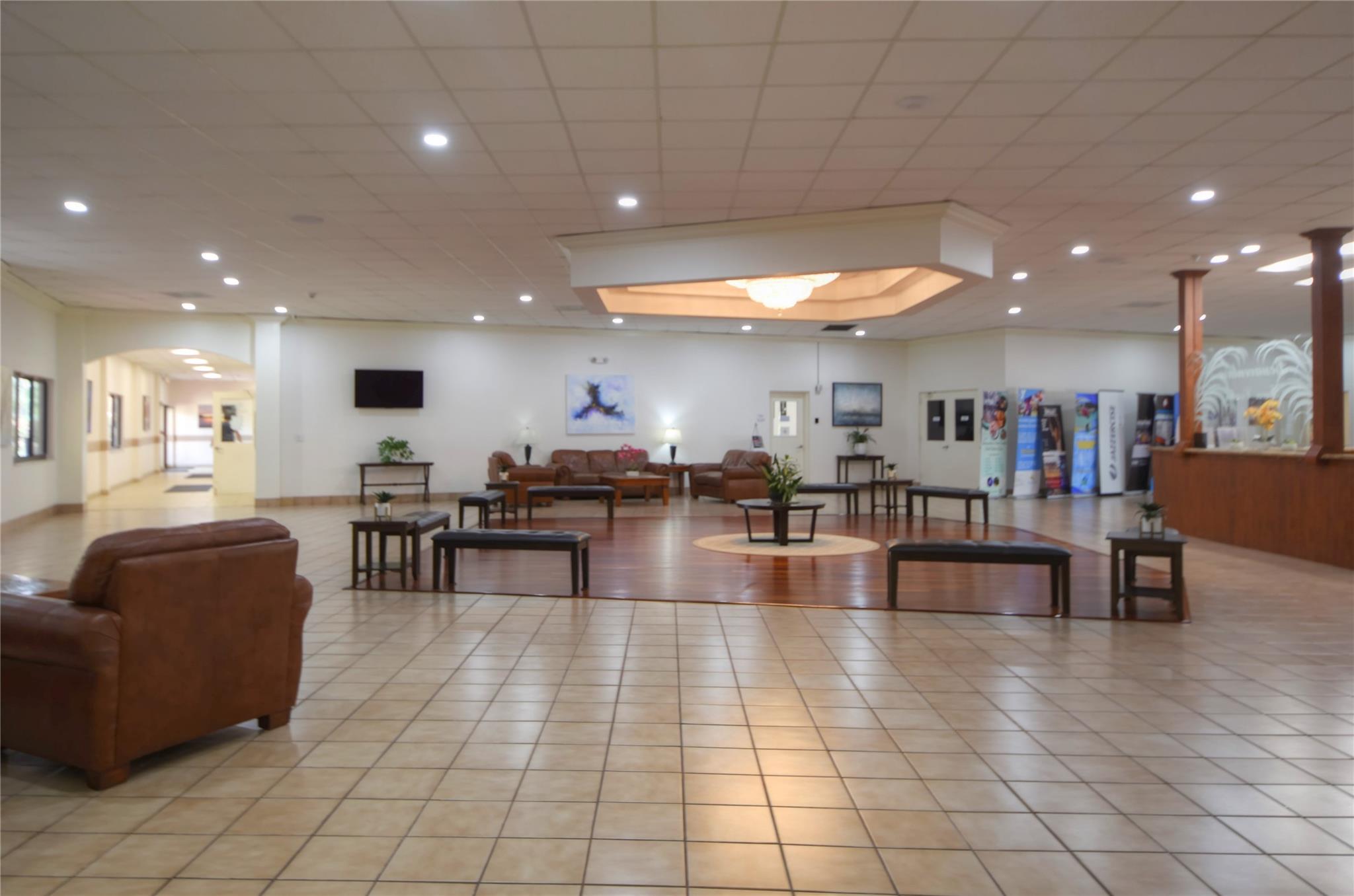 Photo for 98 Gables Boulevard, Weston, FL 33326 - Listing #FX-10506101 98 Gables Boulevard, Weston, FL 33326