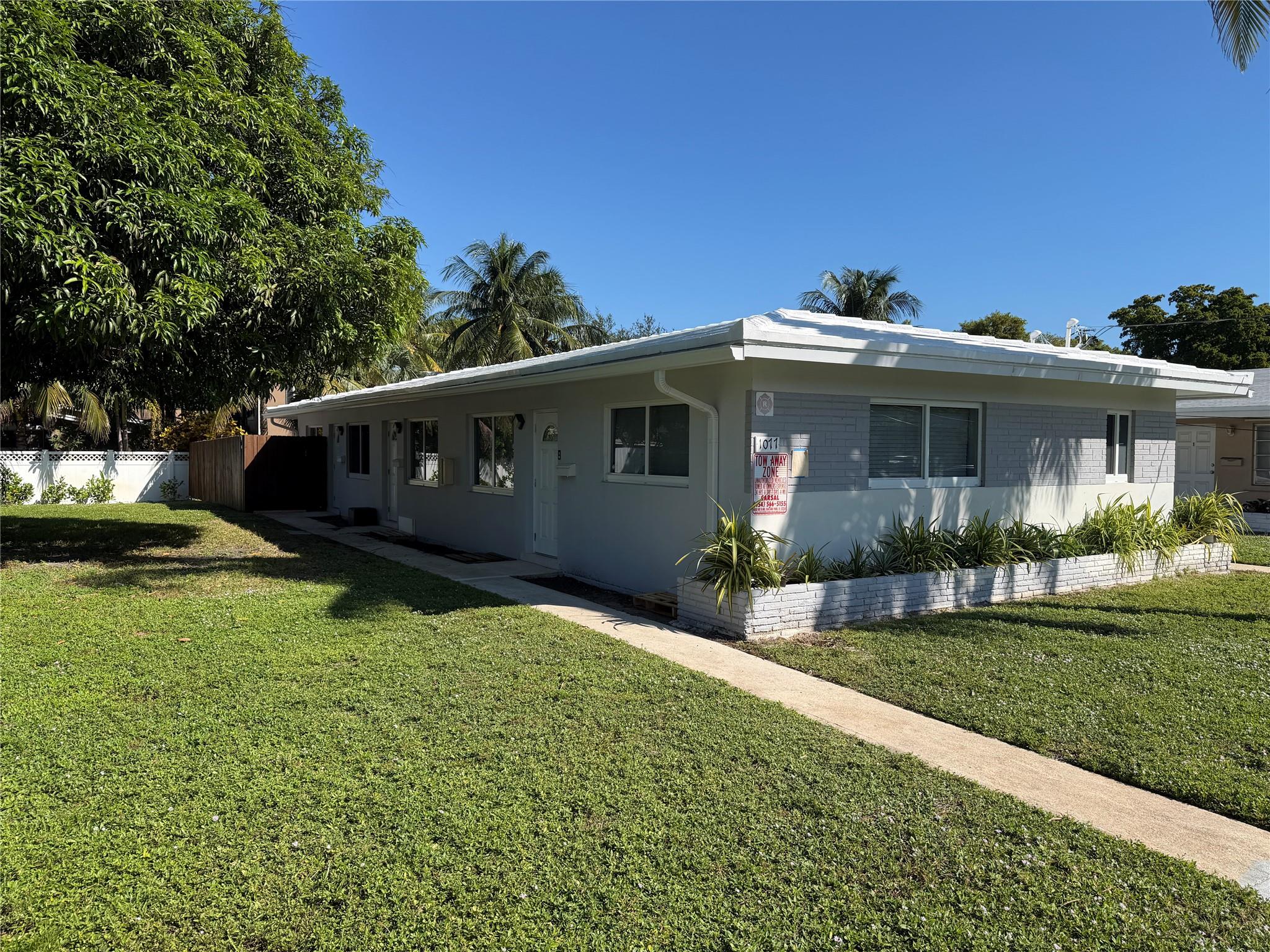 Photo for 1077 NE 34th Street, 3, Oakland Park, FL 33334 - listing #FX-10534508 1077 NE 34th Street, 3, Oakland Park, FL 33334