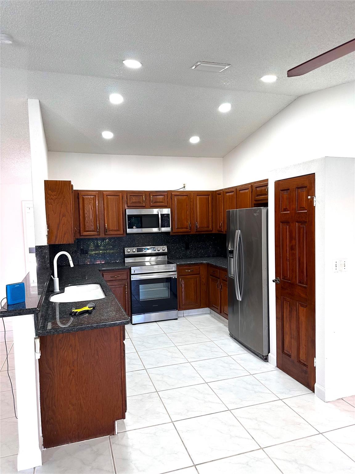 676 NW 107th Lane, Coral Springs, FL 33071