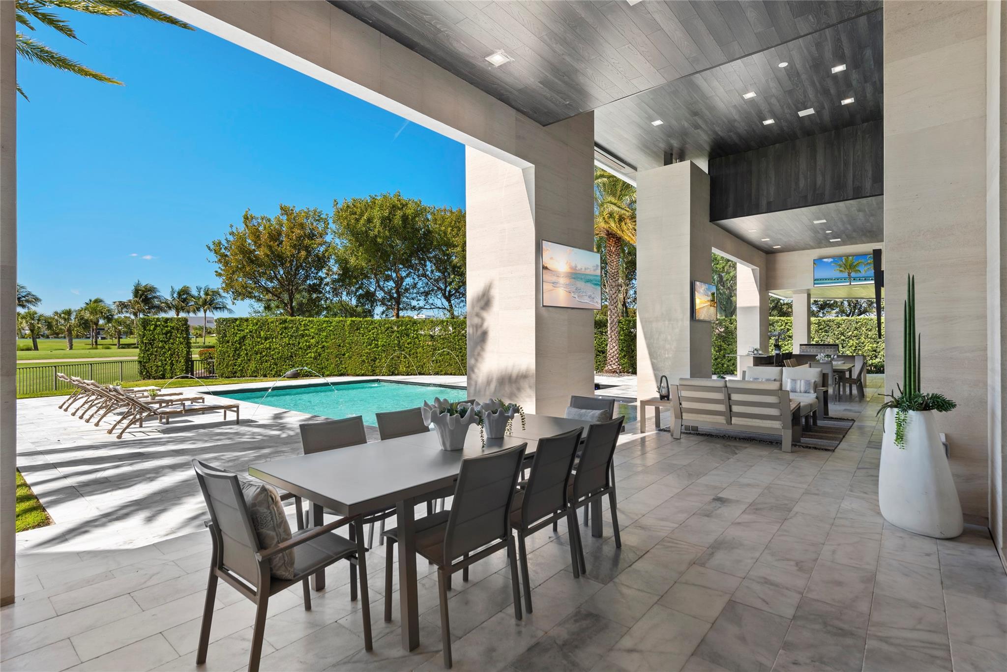 4041 Country Club Lane, Fort Lauderdale, FL 33308