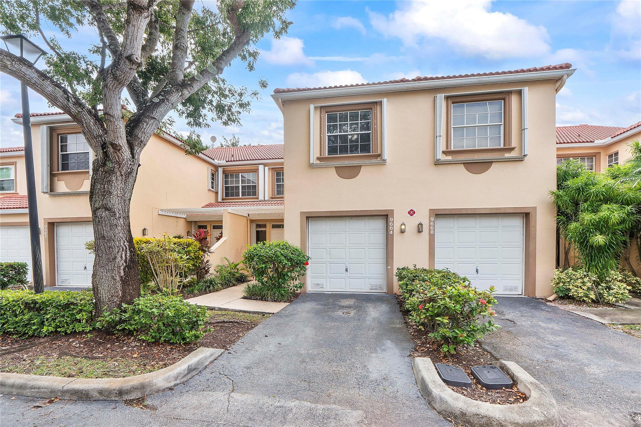 9664 Royal Palm Boulevard, Coral Springs, FL 33065