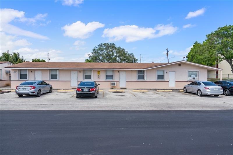 Photo for 1001 NW 8th Street, 3, Hallandale Beach, FL 33009 - listing #FX-10516164 1001 NW 8th Street, 3, Hallandale Beach, FL 33009