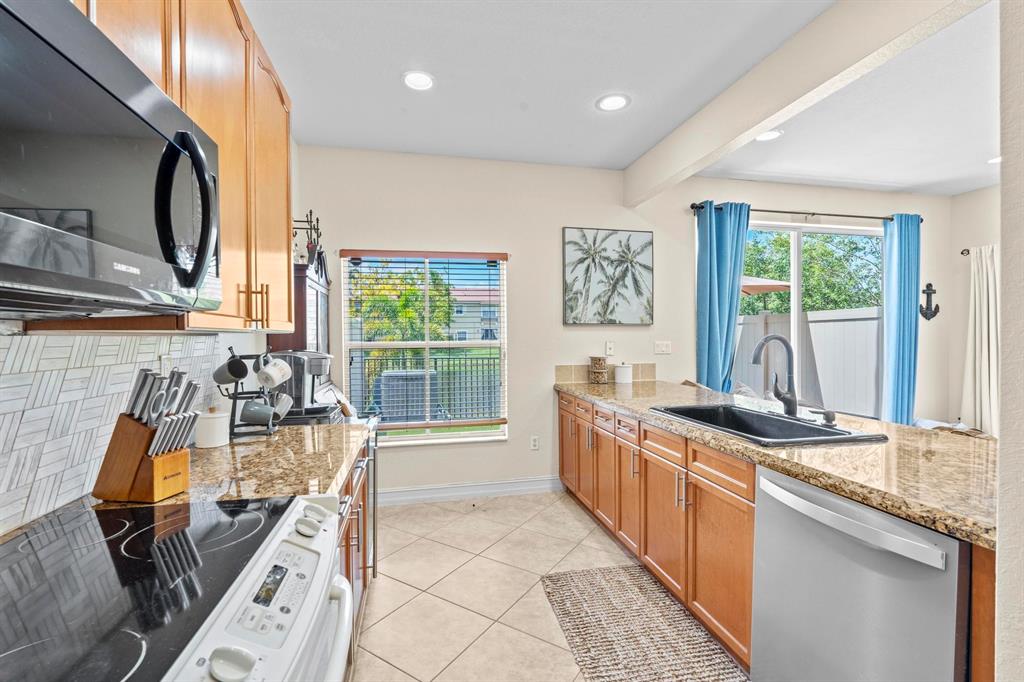 Photo for 265 Lake Monterey Circle, Boynton Beach, FL 33426 - Listing #FX-10448153 265 Lake Monterey Circle, Boynton Beach, FL 33426