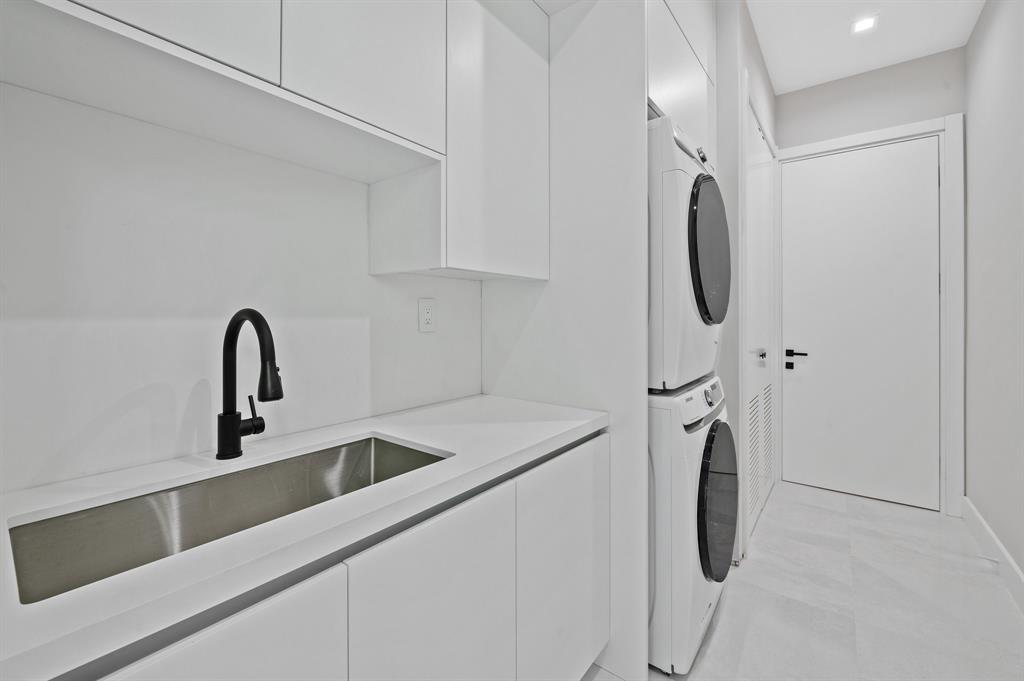 Photo for 709 NE 21st Drive, Wilton Manors, FL 33305 - Listing #FX-10429054 709 NE 21st Drive, Wilton Manors, FL 33305