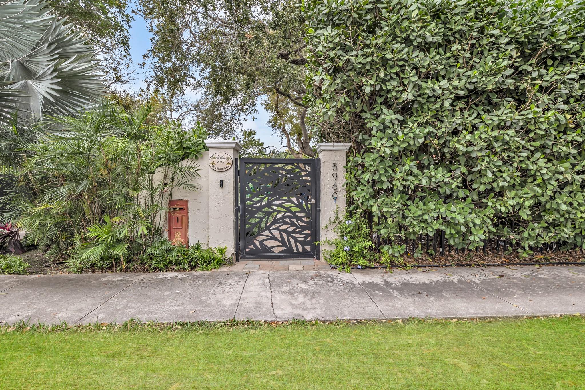 5960 N Bayshore Drive, Miami, FL 33137