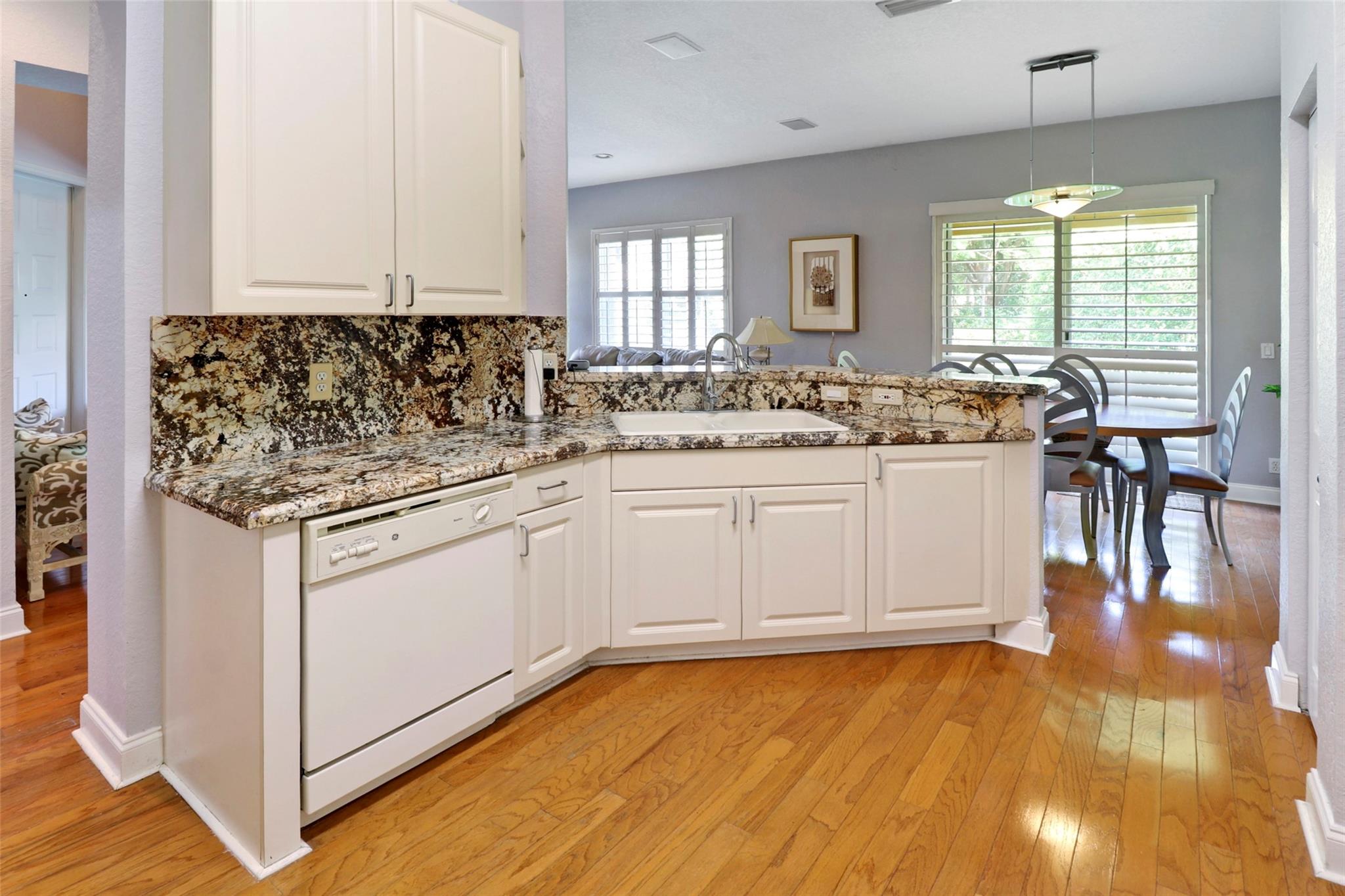 11955 NW 57th Mnr, Coral Springs, FL 33076