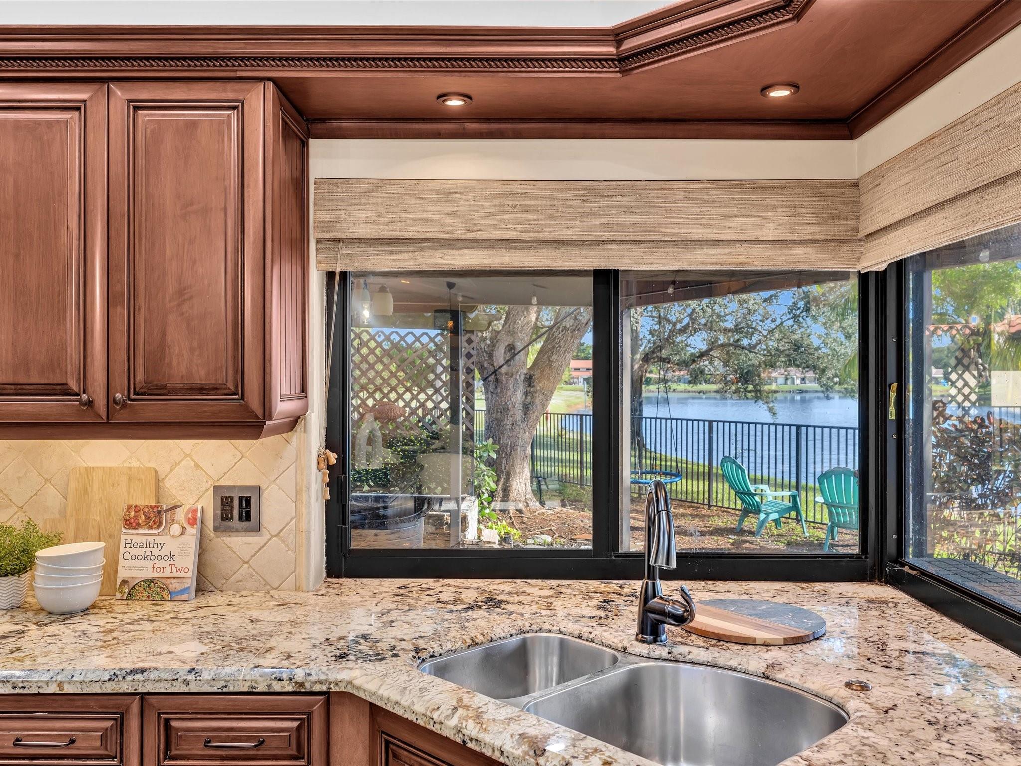 10320 NW 6th Street, Coral Springs, FL 33071