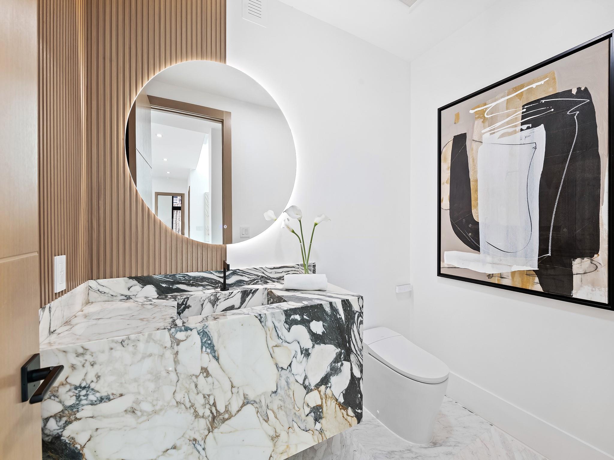 111 Fiesta Way, Fort Lauderdale, FL 33301