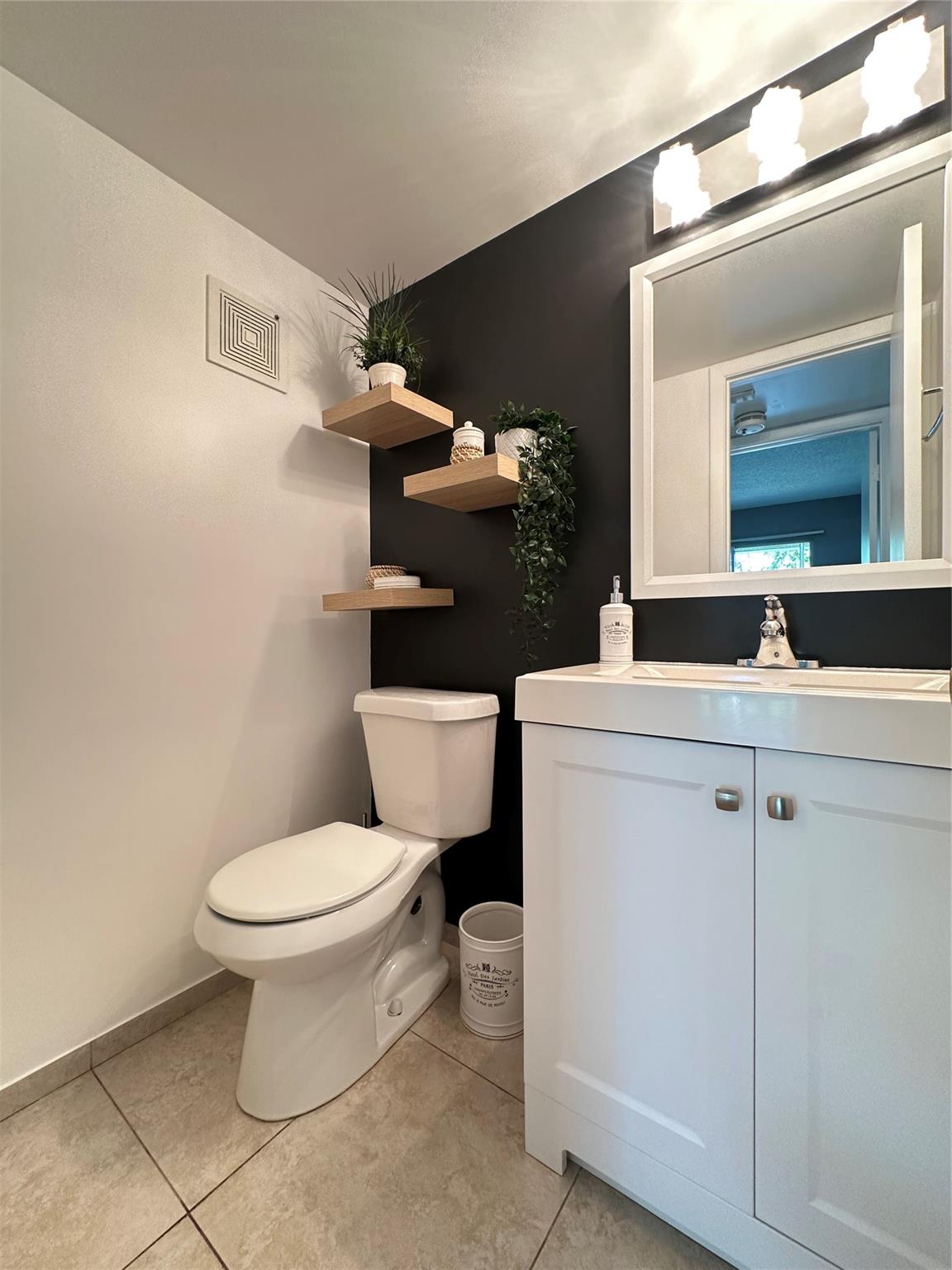 Photo for 53 Tilford C, 53, Deerfield Beach, FL 33442 - Listing #FX-10523435 53 Tilford C, 53, Deerfield Beach, FL 33442