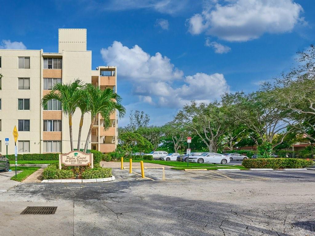 Photo for 3253 Riverside Drive, D-301, Coral Springs, FL 33065 - listing #FX-10533324 3253 Riverside Drive, D-301, Coral Springs, FL 33065