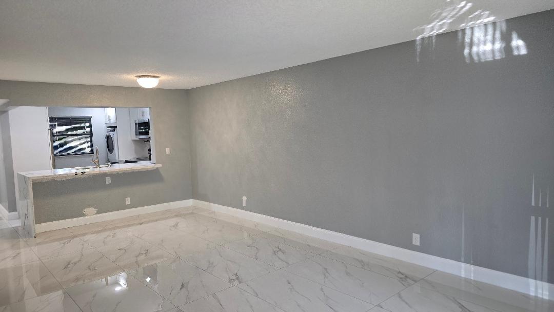 3000 Riverside Drive 111, Coral Springs, FL 33065