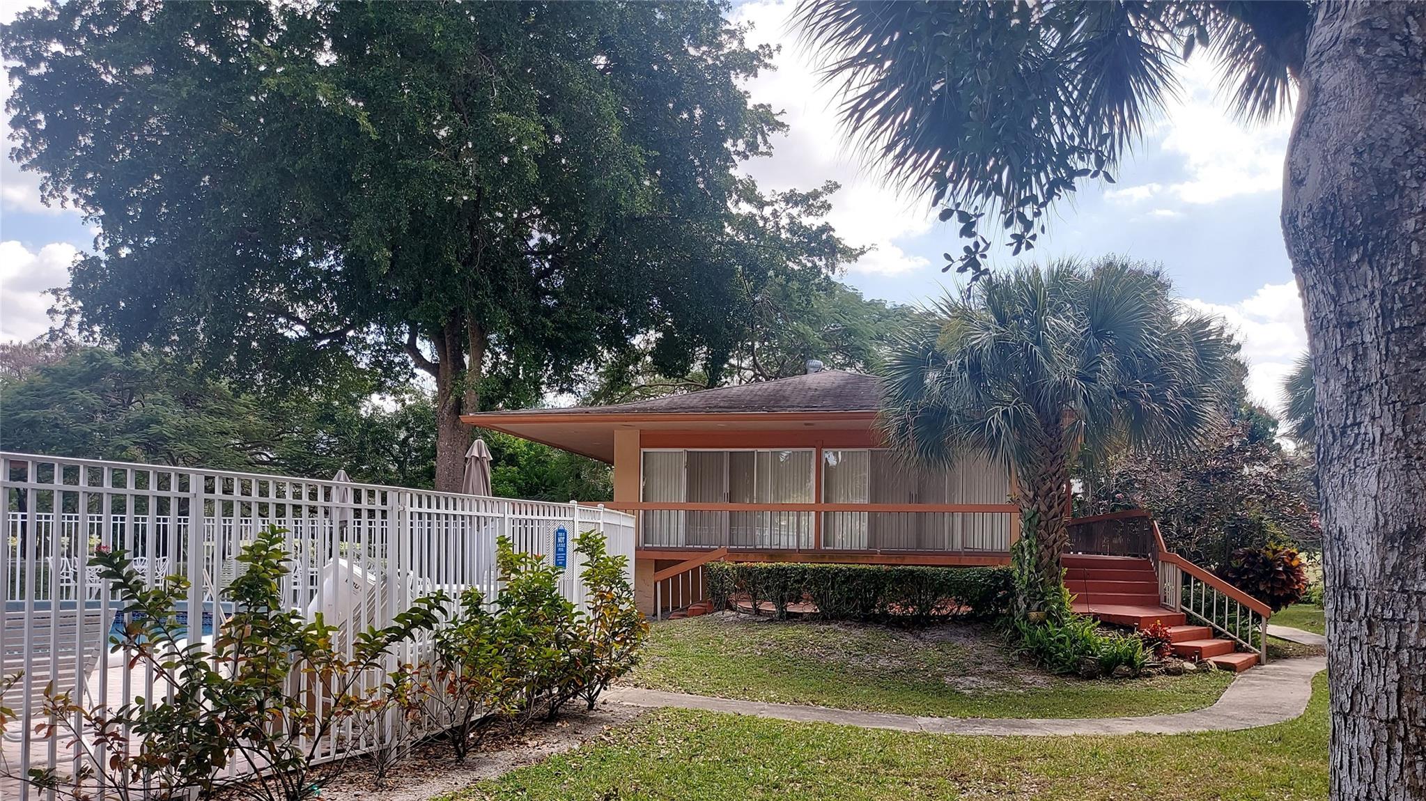Photo for 8400 Lagos De Campo Boulevard, 209, Tamarac, FL 33321 - Listing #FX-10510945 8400 Lagos De Campo Boulevard, 209, Tamarac, FL 33321