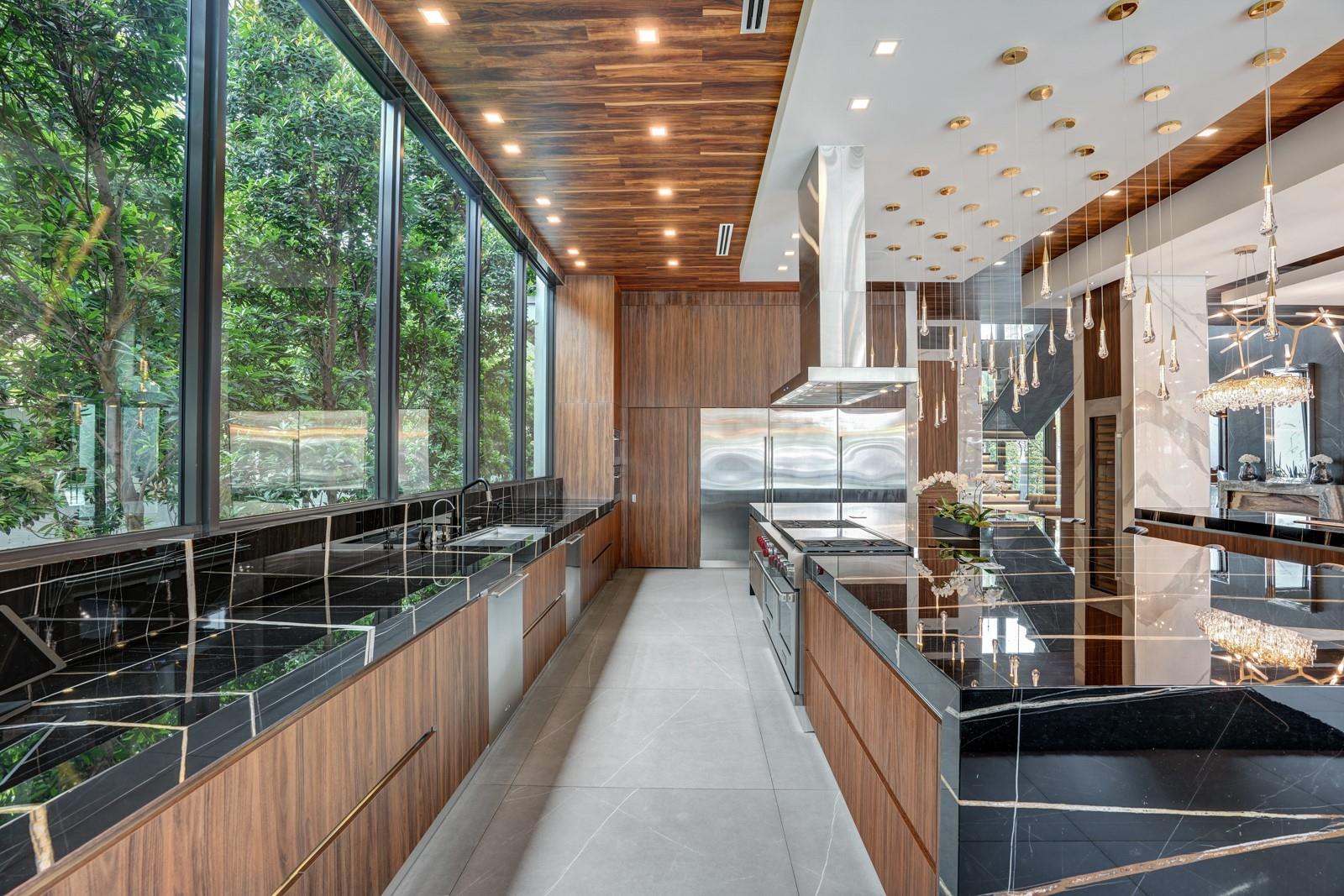 671 Middle River Drive, Fort Lauderdale, FL 33304