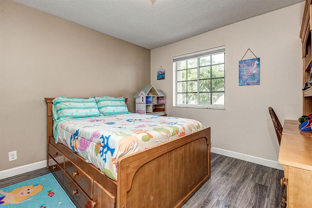 Photo for 1104 Hidden Valley Way, Weston, FL 33327 - Listing #FX-10435153 1104 Hidden Valley Way, Weston, FL 33327