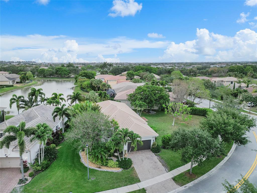 Photo for 12199 NW 77th Mnr, Parkland, FL 33076 - Listing #FX-10437192 12199 NW 77th Mnr, Parkland, FL 33076