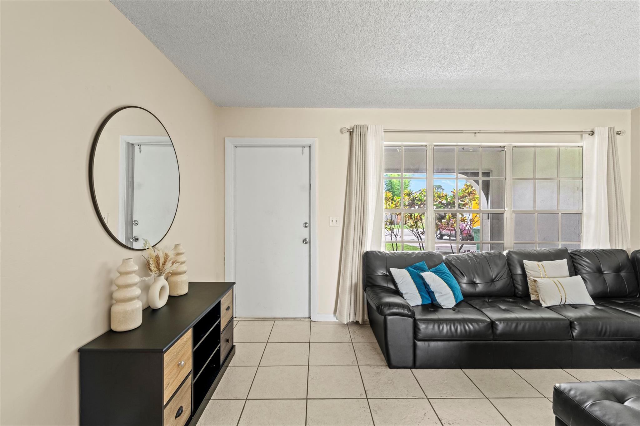 Photo for 622 NW Billiar Avenue, Port Saint Lucie, FL 34983 - Listing #FX-10515325 622 NW Billiar Avenue, Port Saint Lucie, FL 34983