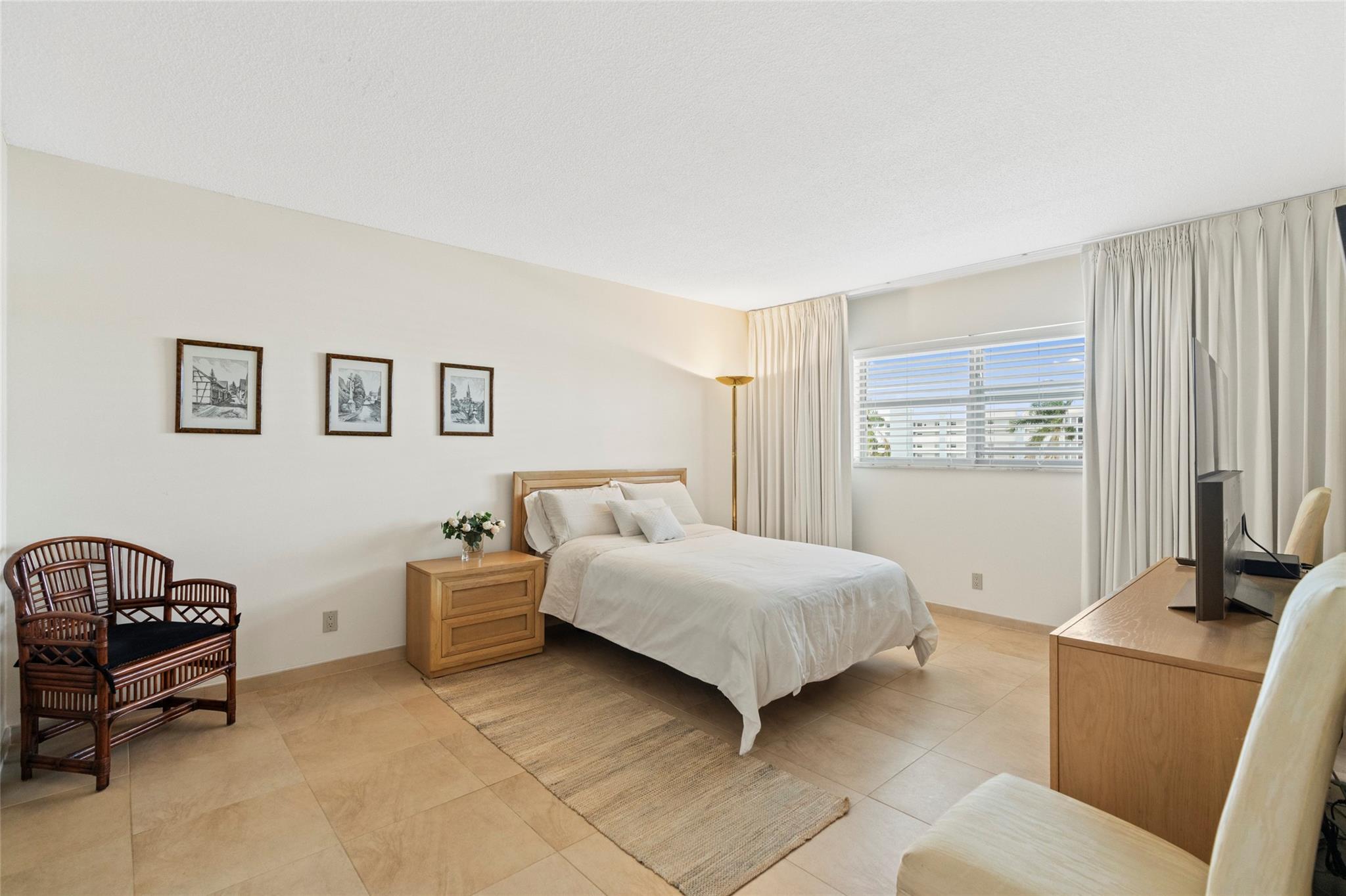 Photo for 3050 NE 47th Court, 502 & 503, Fort Lauderdale, FL 33308 - Listing #FX-10477937 3050 NE 47th Court, 502 & 503, Fort Lauderdale, FL 33308