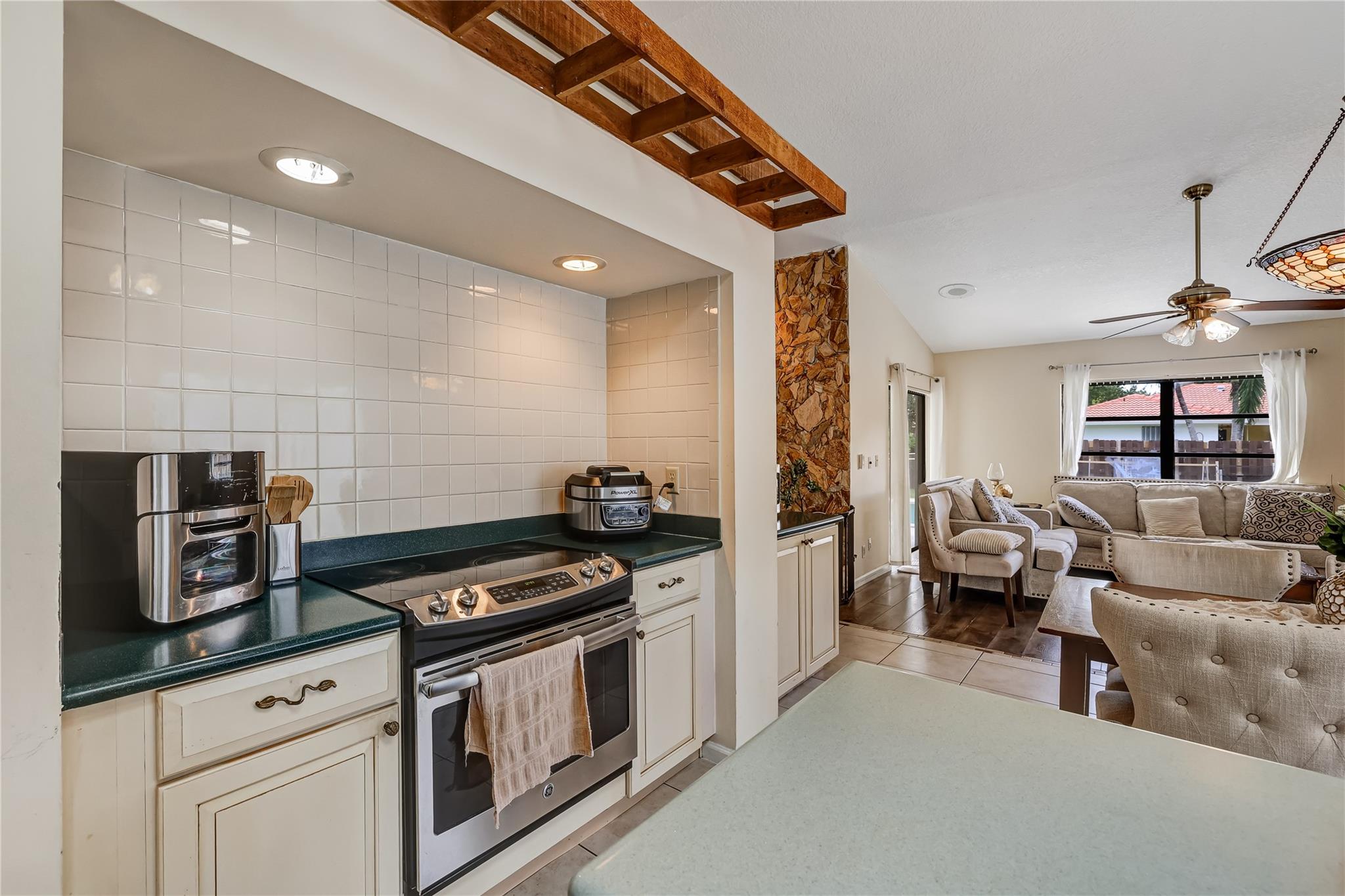 1962 NW 110th Lane, Coral Springs, FL 33071