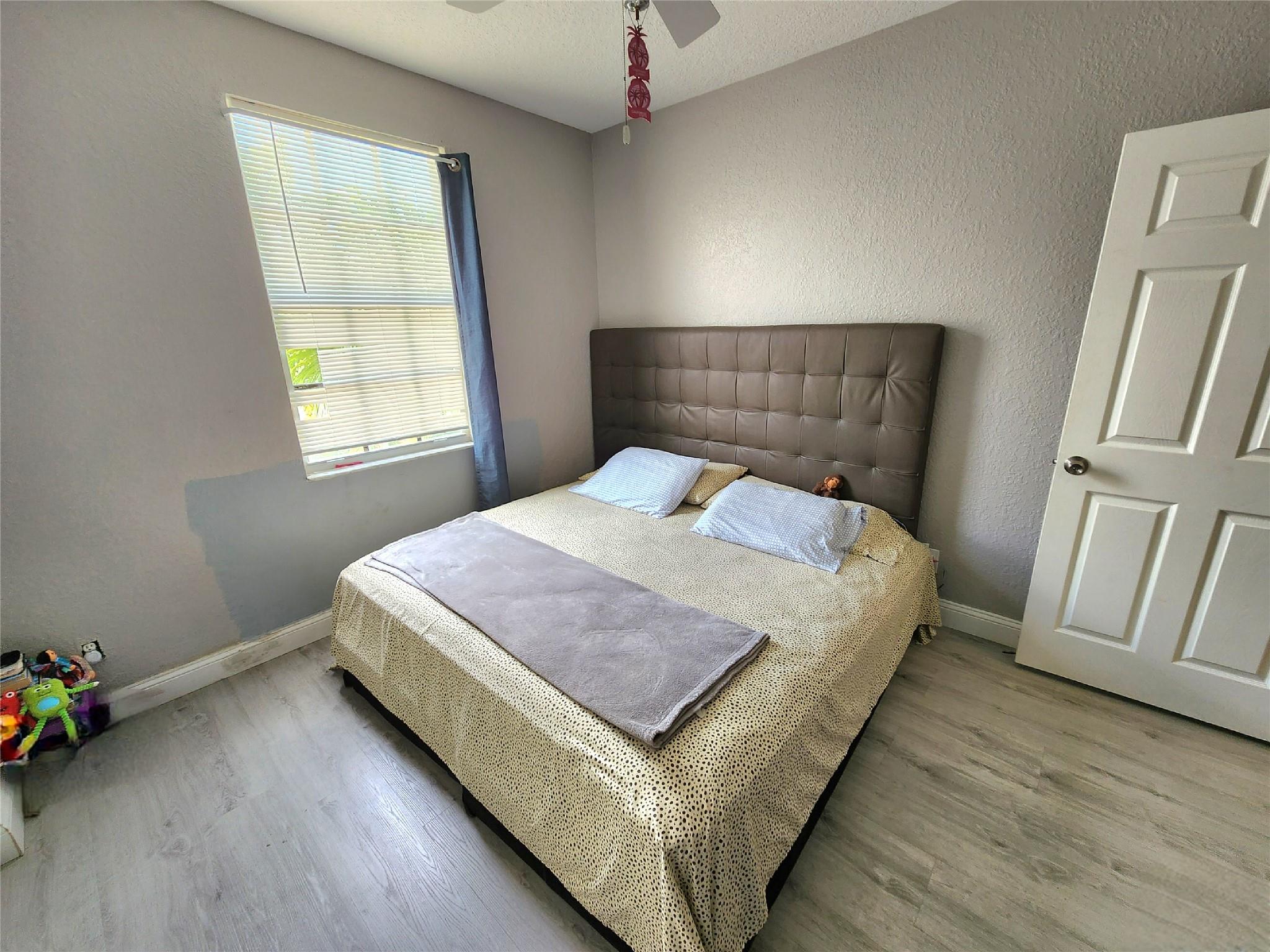 956 NW 126th Terrace, Coral Springs, FL 33071