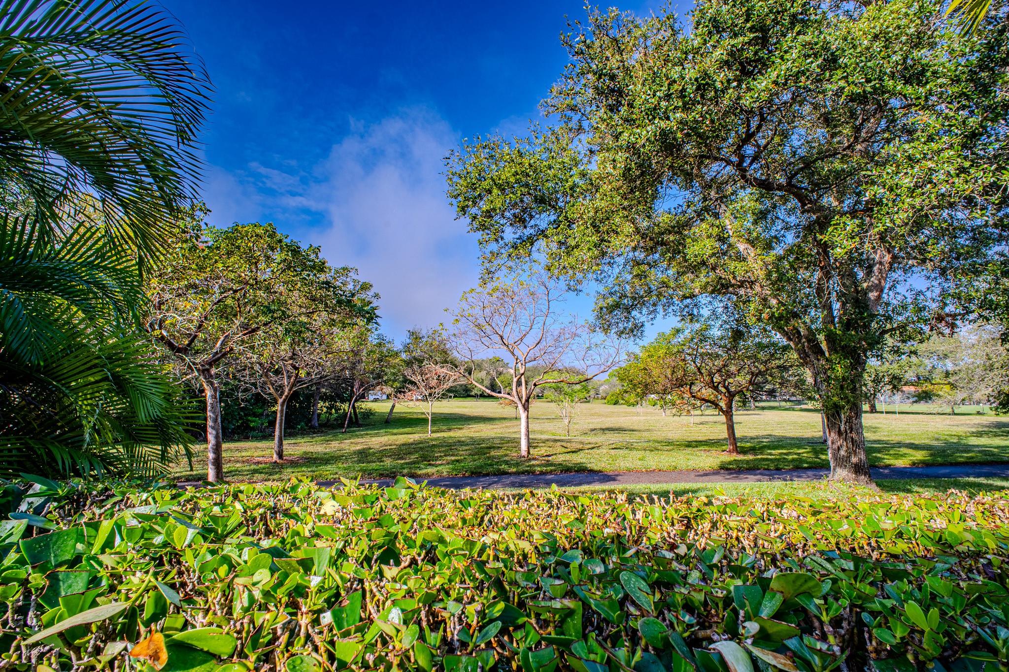 11431 Lakeview Drive 5-C, Coral Springs, FL 33071