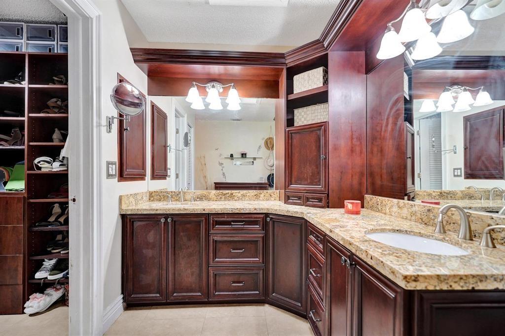 9924 NW 3rd Place, Coral Springs, FL 33071