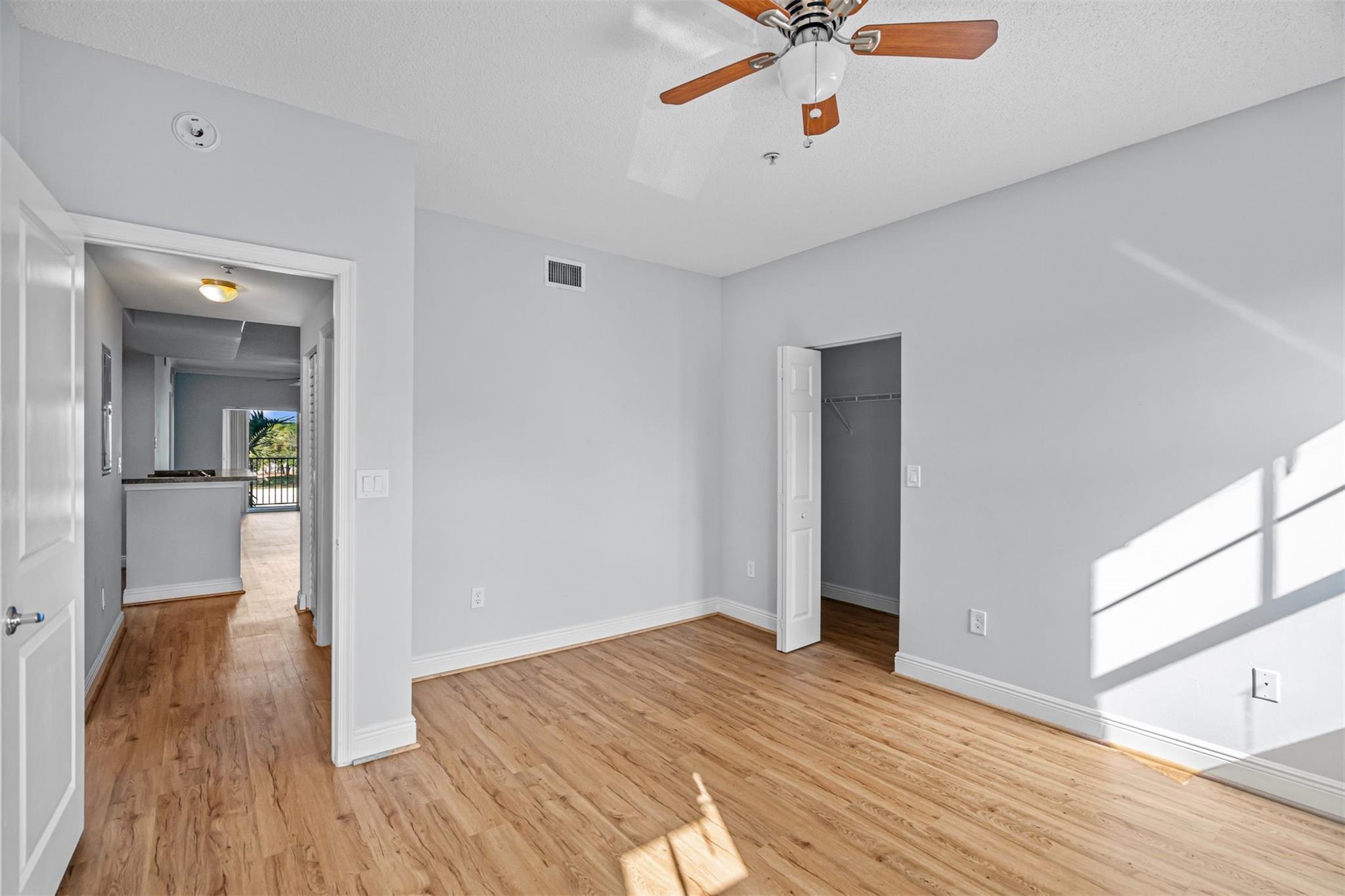 5880 W Sample Road 307, Coral Springs, FL 33067