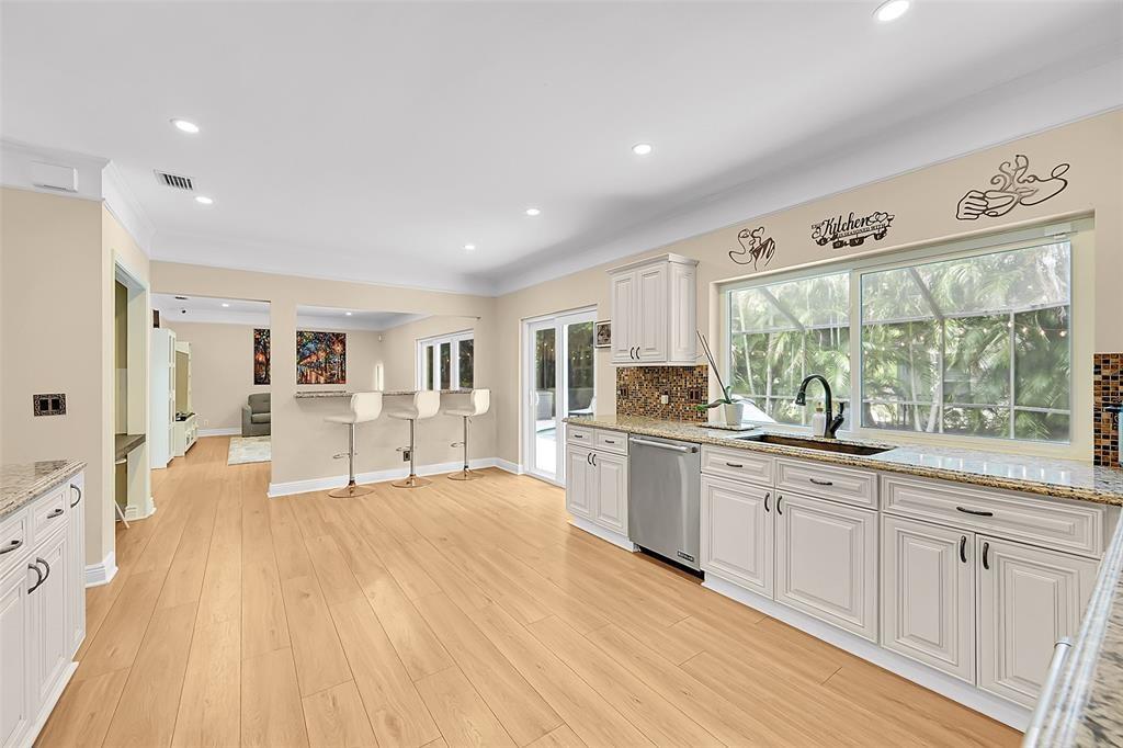 7501 Red Bay Place, Coral Springs, FL 33065