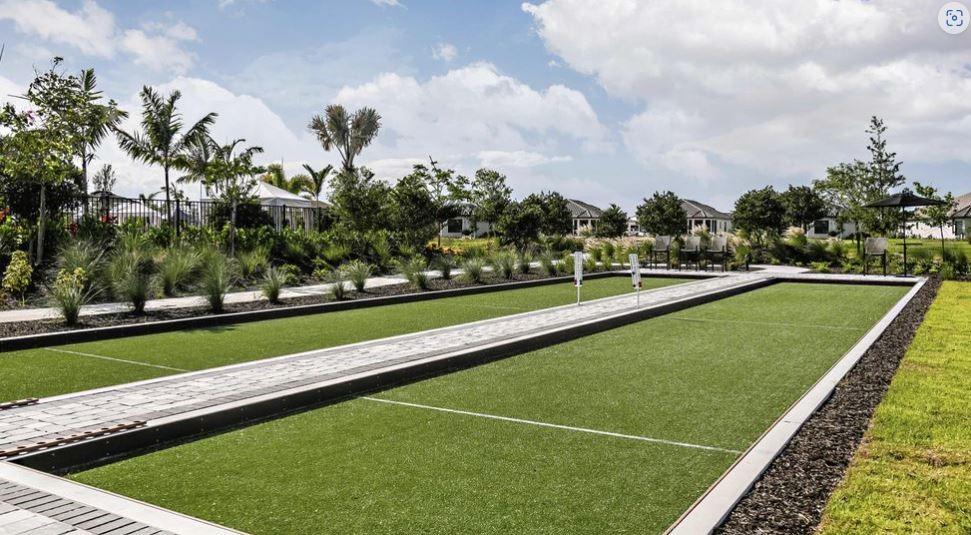 Esplanade at Tradition