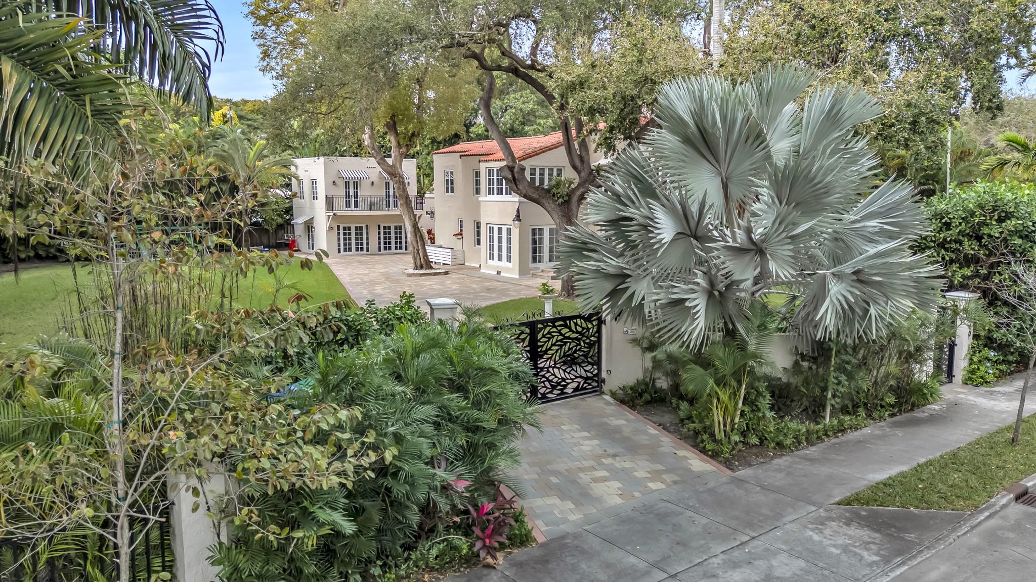 5960 N Bayshore Drive, Miami, FL 33137