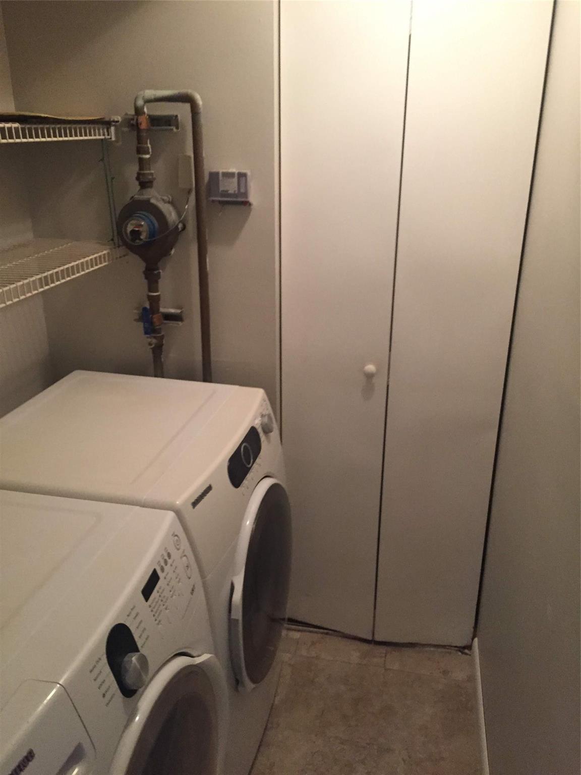 8721 Wiles Road 102, Coral Springs, FL 33067